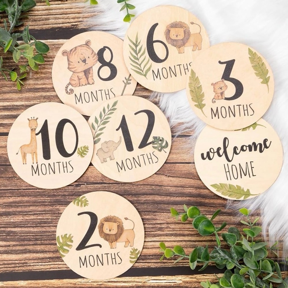 Adorable Animal Milestone Discs - Natural and Black